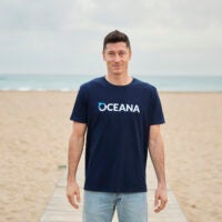 Robert Lewandowski- Together for a healthy ocean